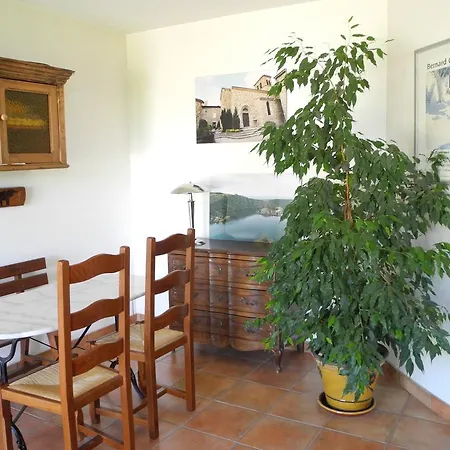 Le Plateau De La Danse Bed & Breakfast 3*